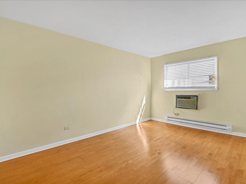 514 E Spruce Drive Palatine IL 60074