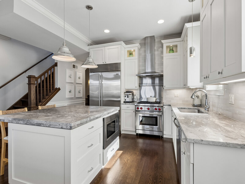 2743 N Lakewood Avenue Chicago IL 60614
