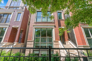 Photo of 864 N Paulina Street Chicago IL 60622 Unit 3