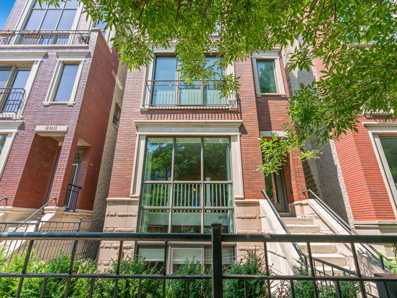 864 N Paulina Street Chicago IL 60622
