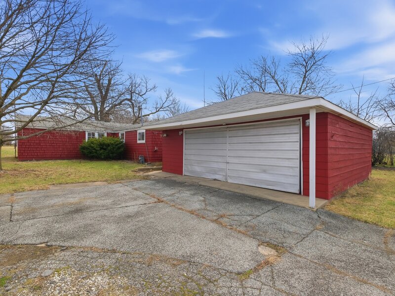 18301 Le Claire Avenue Country Club Hills IL 60478