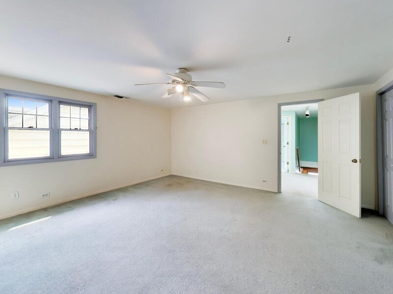 6744 N Oconto Avenue Chicago IL 60631