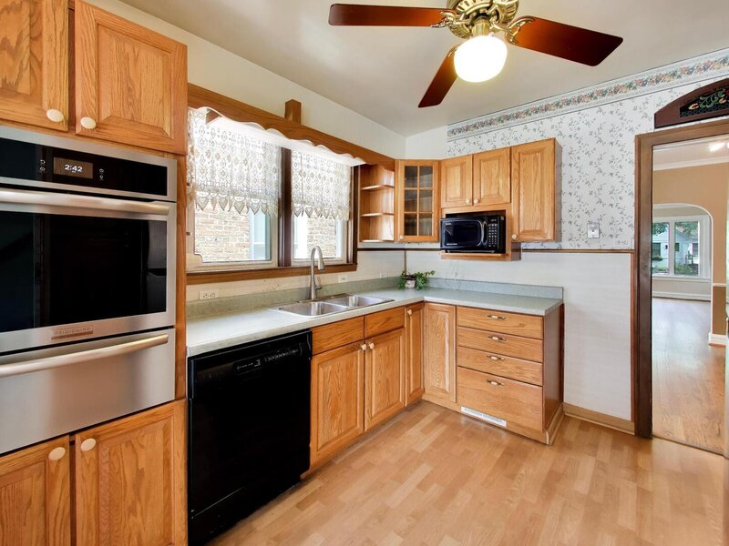 6744 N Oconto Avenue Chicago IL 60631