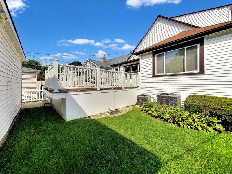 6744 N Oconto Avenue Chicago IL 60631