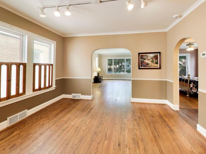 6744 N Oconto Avenue Chicago IL 60631