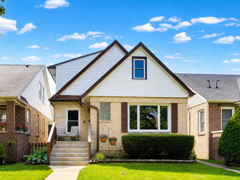6744 N Oconto Avenue Chicago IL 60631