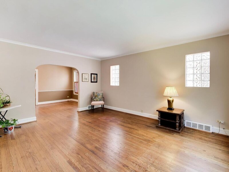 6744 N Oconto Avenue Chicago IL 60631