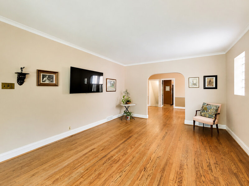 6744 N Oconto Avenue Chicago IL 60631