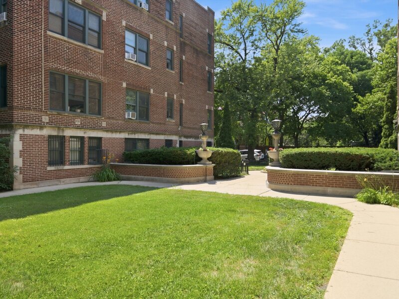 5551 S Kimbark Avenue Chicago IL 60637