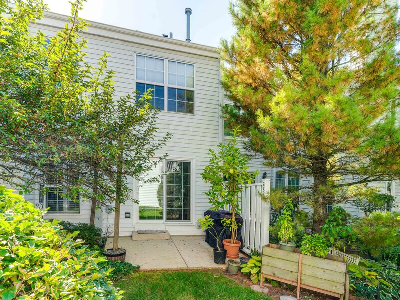 288 Oak Bluff Court Wauconda IL 60084