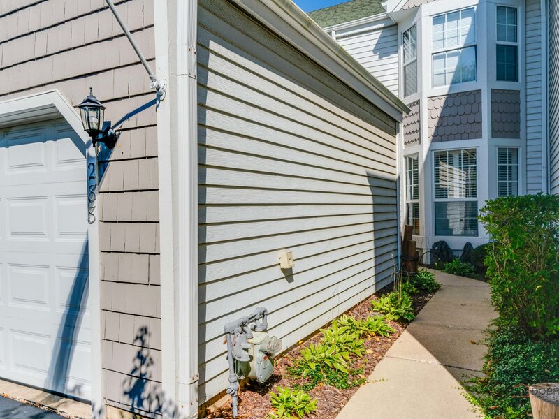 288 Oak Bluff Court Wauconda IL 60084