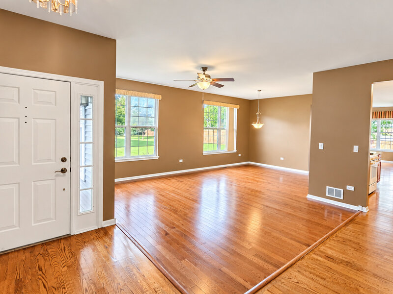 21100 Eugene Siegel Court Crest Hill IL 60403