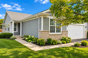 Photo of 21100 Eugene Siegel Court Crest Hill IL 60403