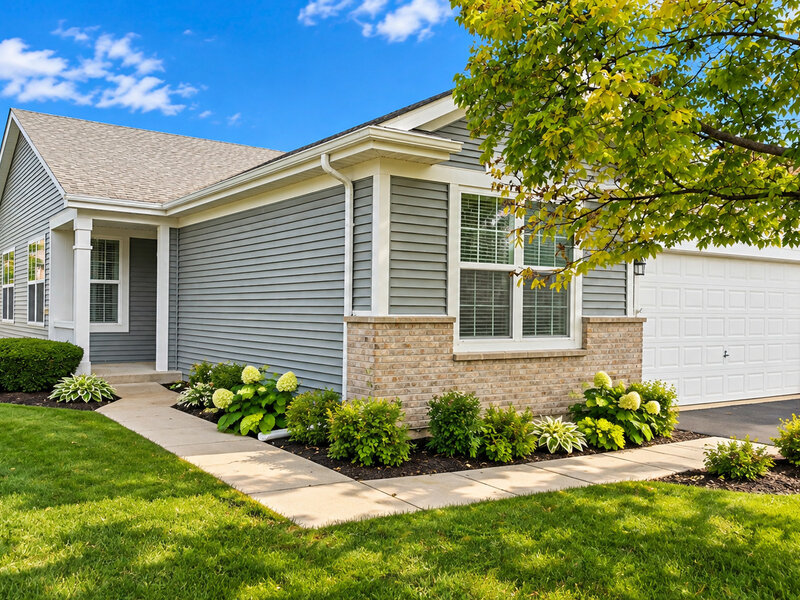 21100 Eugene Siegel Court Crest Hill IL 60403