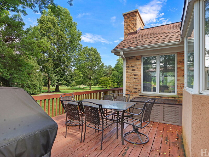 1726 Galloway Circle Inverness IL 60010