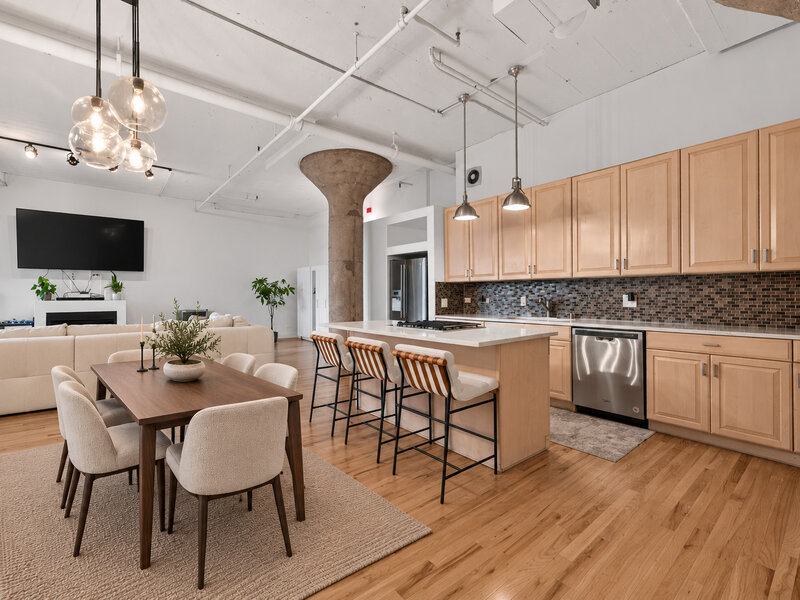 728 W Jackson Boulevard Chicago IL 60661