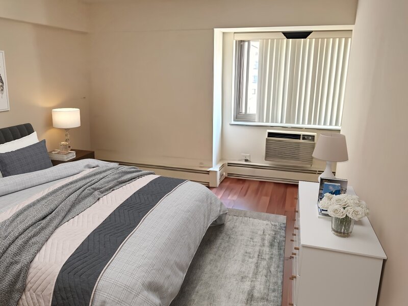 7337 S South Shore Drive Chicago IL 60649