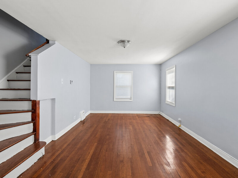 10107 S Paxton Avenue Chicago IL 60617
