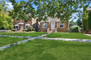 Photo of 10107 S Paxton Avenue Chicago IL 60617