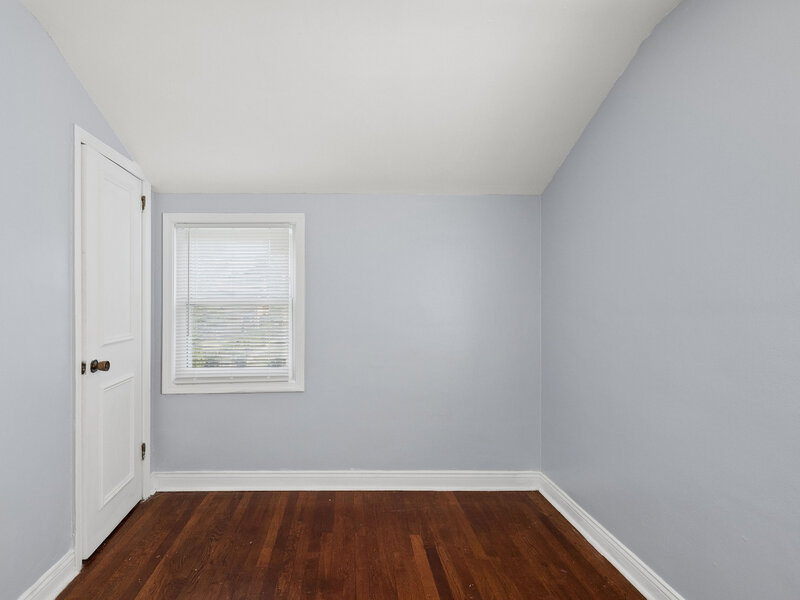 10107 S Paxton Avenue Chicago IL 60617