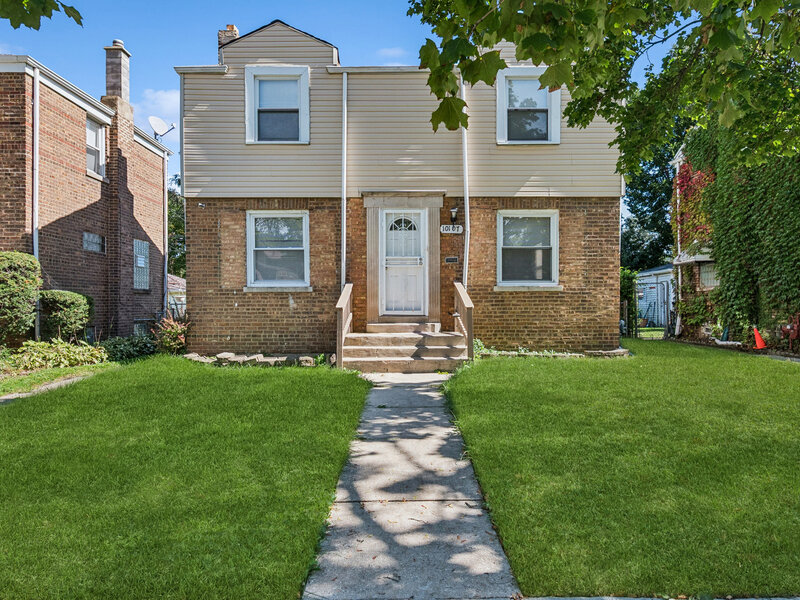 10107 S Paxton Avenue Chicago IL 60617