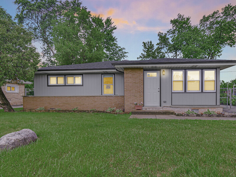 16158 Plymouth Drive Markham IL 60428