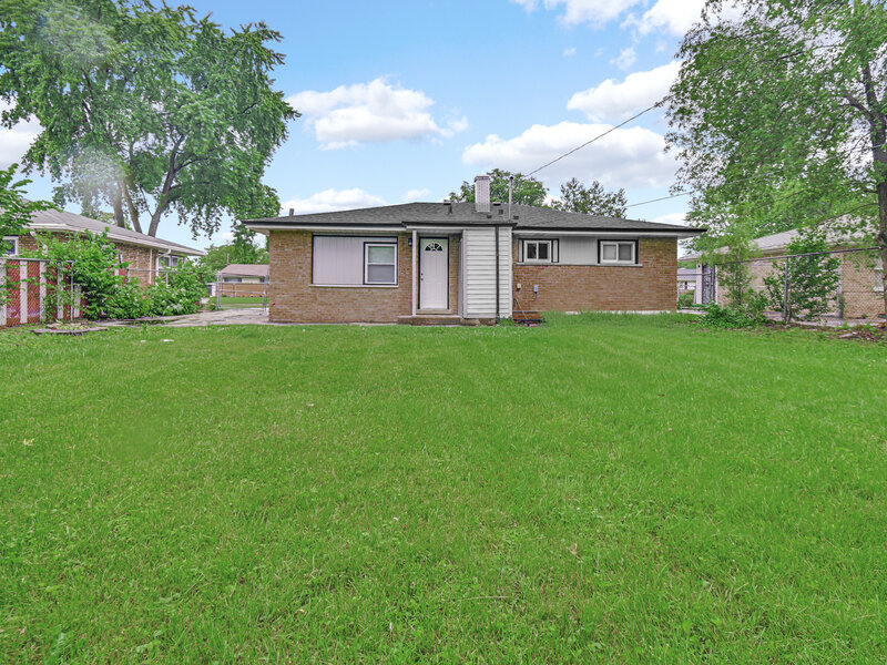 16158 Plymouth Drive Markham IL 60428