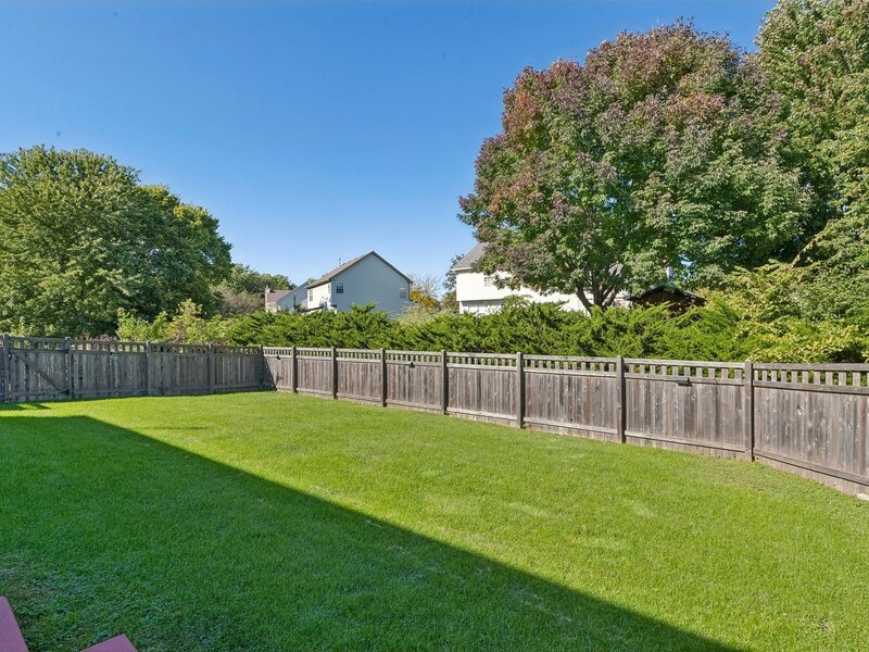 123 Eisenhower Drive Oswego IL 60543