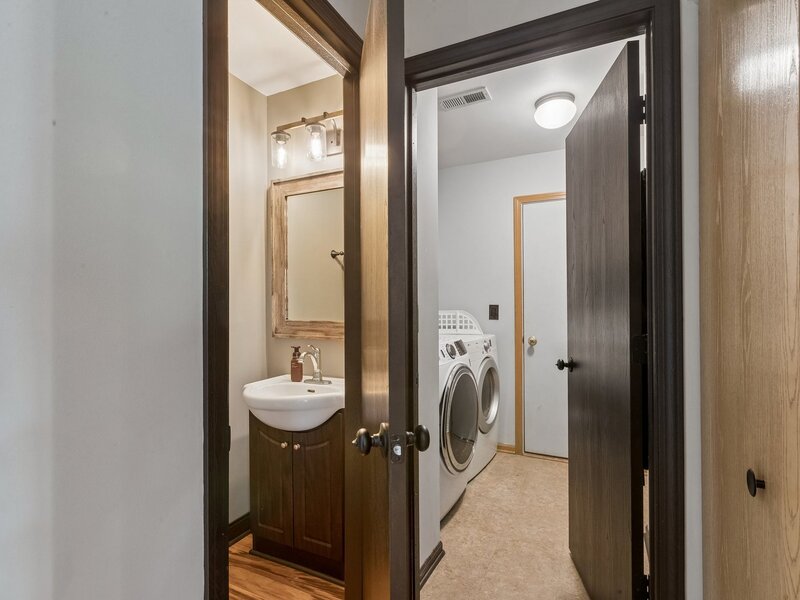 123 Eisenhower Drive Oswego IL 60543