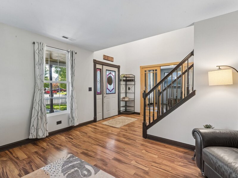 123 Eisenhower Drive Oswego IL 60543
