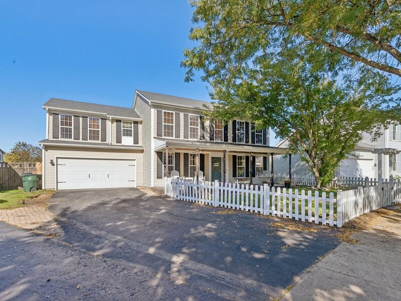 123 Eisenhower Drive Oswego IL 60543