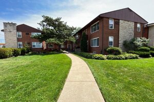 Photo of 1531 Bonnie Brae Place River Forest IL 60305 Unit 7