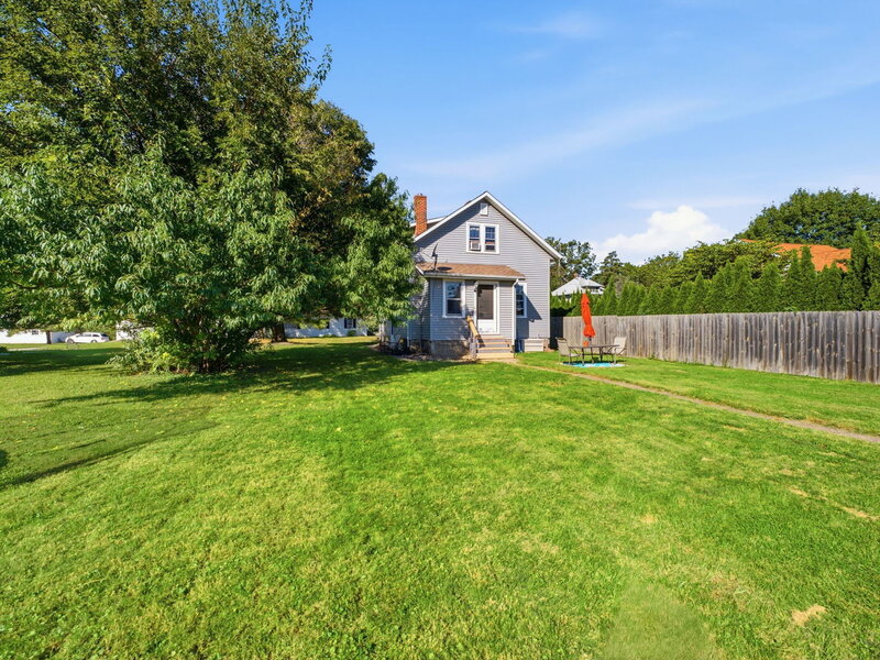 2526 4th Street Moline IL 61265