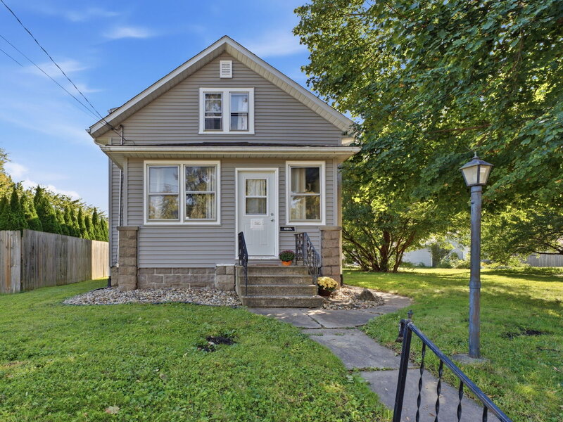 2526 4th Street Moline IL 61265