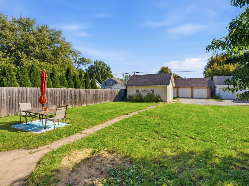 2526 4th Street Moline IL 61265