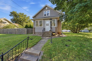 Photo of 2526 4th Street Moline IL 61265