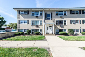 Photo of 4931 N East River Road Norridge IL 60706 Unit 3A