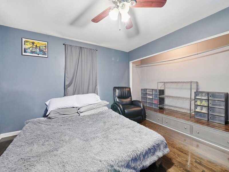 2642 Ridge Road Lansing IL 60438