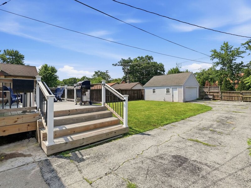2642 Ridge Road Lansing IL 60438