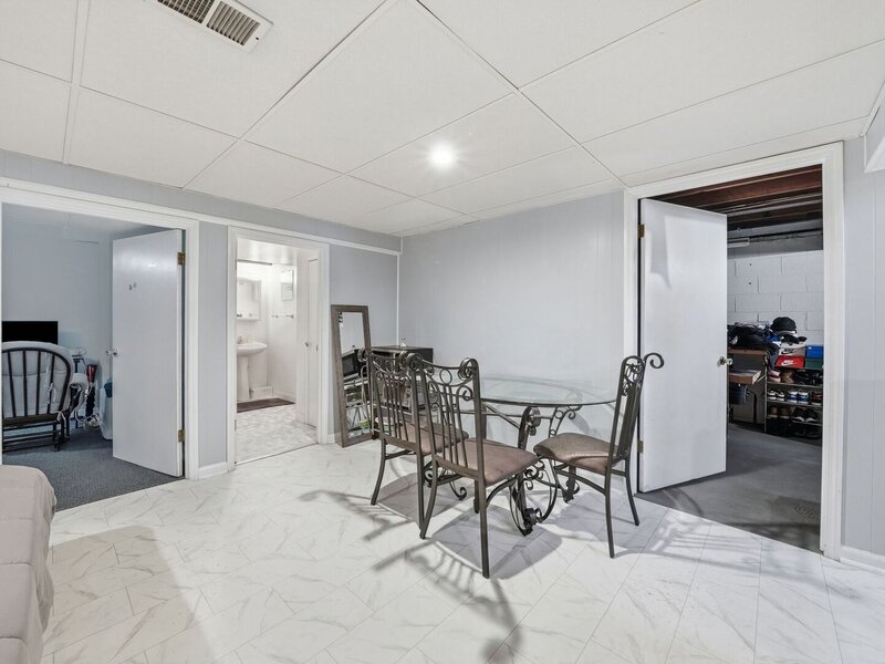 2642 Ridge Road Lansing IL 60438