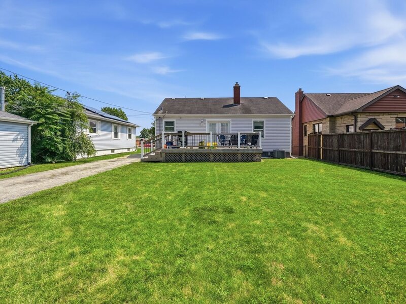 2642 Ridge Road Lansing IL 60438
