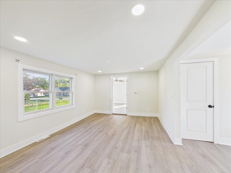 1027 Garfield Avenue Belvidere IL 61008