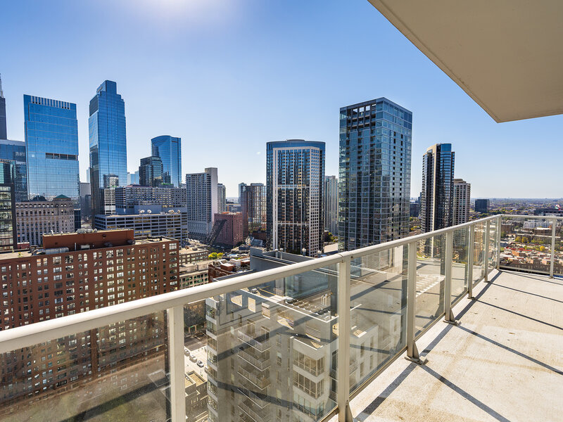 303 W Ohio Street Chicago IL 60654