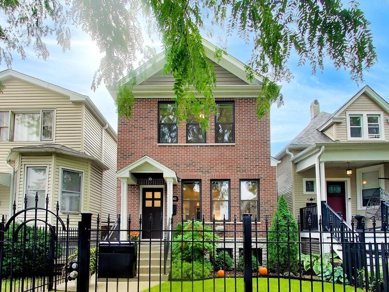 4343 N Hamlin Avenue Chicago IL 60618