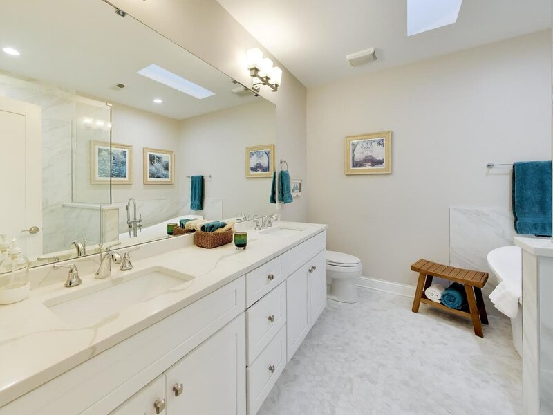 4343 N Hamlin Avenue Chicago IL 60618