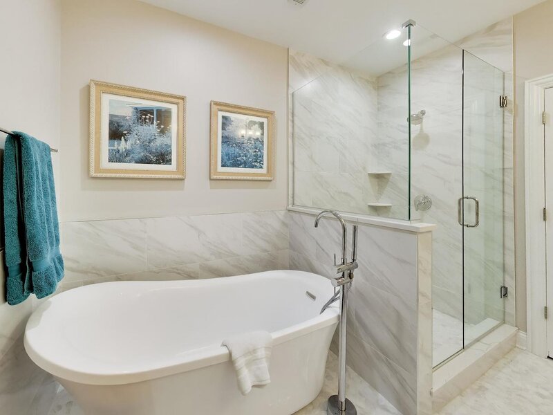 4343 N Hamlin Avenue Chicago IL 60618