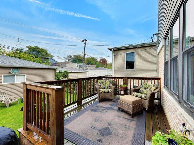 4343 N Hamlin Avenue Chicago IL 60618