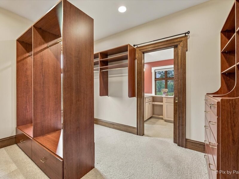 5 Castle Drive St. Charles IL 60175