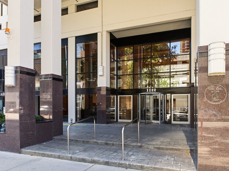 1122 N Clark Street Chicago IL 60610