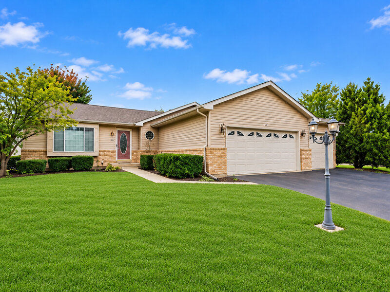 6810 Hadrian Drive Joliet IL 60431